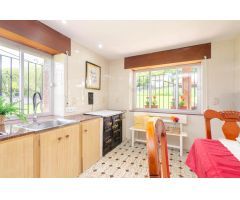 Venta de chalet a diez minutos de Oviedo