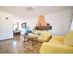 CHALET A TAN SOLO 300M DE LA PLAYA. -REF 1157.