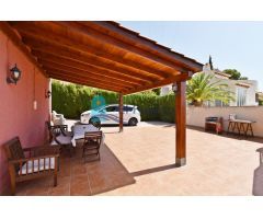 CHALET CON PISCINA Y AMPLIA PARCELA EN BOLNUEVO - REF 1520