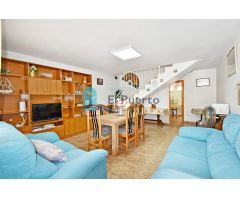 DÚPLEX DE 4 DORMITORIOS EN BAHÍA - REF 274