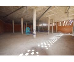 AMPLIO LOCAL COMERCIAL EN TOTANA – REF 346