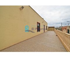 AMPLIO LOCAL COMERCIAL EN EL ESCOBAR - REF 474