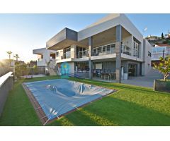 ESPECTACULAR CHALET EN BOLNUEVO CON VISTAS AL MAR  - REF 809