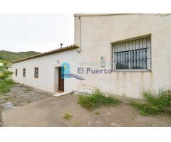 CASA DE CAMPO CON TERRENO EN LOS PUERTOS DE SANTA BÁRBARA – REF. 1023