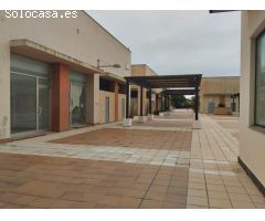 Se vende local comercial en CC TARTESSUS