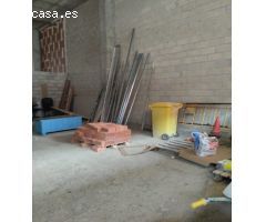 Se vende local comercial en CC TARTESSUS