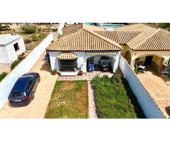 VENTA DE CHALET EN CAMINO DE LA ISLETA