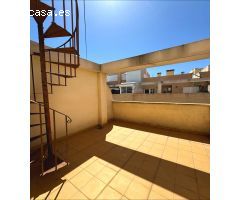 Ático Dúplex con Encanto en el Corazón de Alicante