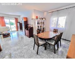 VILLA INDEPENDIENTE  A 500 M DE LA PLAYA ,  ZONA PLAZA SOLYMAR