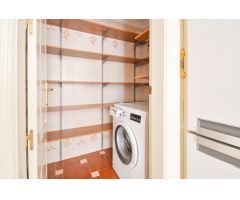 SE VENDE  DUPLEX 4 DORMITORIOS EN PLENO CENTRO FUENGIROLA