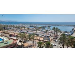 Paseo Marítimo zona centro con vistas al mar, buena altura con pequeña terraza y soleado