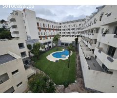 Atico en Riviera del Sol con 50 m2 de terraza y vistas al mar.