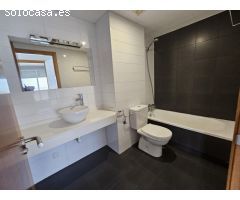 Atico en Riviera del Sol con 50 m2 de terraza y vistas al mar.