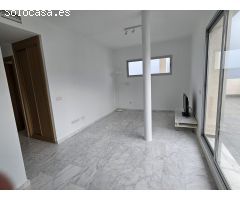 Atico en Riviera del Sol con 50 m2 de terraza y vistas al mar.