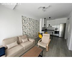Magnifico apartamento situado en primera línea de playa en el Paseo Marítimo de Fuengirola.