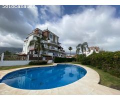 Fantástico apartamento en Mijas Costa con amplia terraza, piscina, trastero y garaje