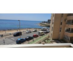 APARTAMENTO DE 3 DORMITORIOS EN PRIMERA LINEA DE PLAYA EN TORREVIEJA.