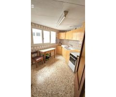APARTAMENTO DE 3 DORMITORIOS EN PRIMERA LINEA DE PLAYA EN TORREVIEJA.