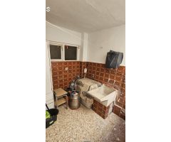 APARTAMENTO DE 3 DORMITORIOS EN PRIMERA LINEA DE PLAYA EN TORREVIEJA.