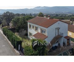Casa en Venta en Santa Cristina dAro, Girona