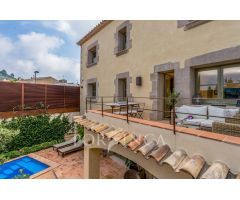 Casa de Pueblo en Venta en Begur, Girona