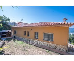 Villa en Venta en Santa Cristina dAro, Girona
