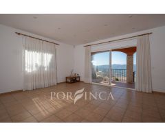 Villa en Venta en Santa Cristina dAro, Girona