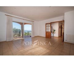 Villa en Venta en Santa Cristina dAro, Girona