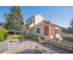 Villa independiente con exclusiva ubicación muy cerca de las playas de Sant Antoni de Calonge