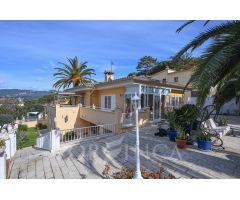 Villa en Venta en Santa Cristina dAro, Girona