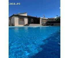 PRECIOSO CHALET REFORMADO DE 3 DORMITORIOS CON JARDIN Y PISCINA PROPIA