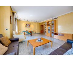 ¡ ALQUILER LARGA TEMPORADA! ATICO DUPLEX DE 250M2 EN EL CENTRO DE TORREVIEJA