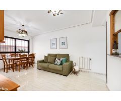 APARTAMENTO DE 2 DORMITORIOS A 100M DE LA PLAYA Y GARAJE INCLUIDO