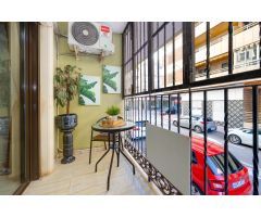 APARTAMENTO DE 2 DORMITORIOS A 100M DE LA PLAYA Y GARAJE INCLUIDO