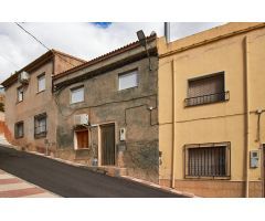 Casa en Venta en Cantoria, Almería