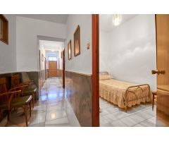 Se vende casa inmensa con amplio terreno urbano