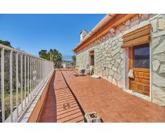 ¡Oportunidad única! Dos casas unidas en Olula del Río, Almería