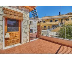 ¡Oportunidad única! Dos casas unidas en Olula del Río, Almería