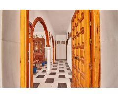 ¡Oportunidad única! Dos casas unidas en Olula del Río, Almería