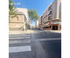 SECTOR 5 , LOCAL COMERCIAL  DE 366  METROS ESQUINA CON 6 PERSIANAS