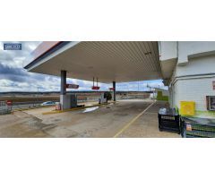 INMOBILIARIA ARBETETA PONE EN VENTA Y/O ALQUILA GASOLINERA EN SACECORBO