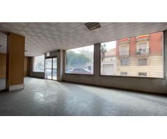SE VENDE LOCAL COMERCIAL EN EL CENTRO DE GUADALAJARA CON PROYECTO PARA DOS VIVIENDAS