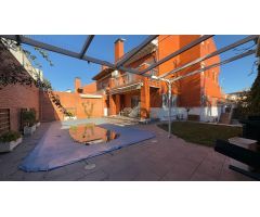 INMOBILIARIA ARBETETA VENDE MAGNÍFICO CHALET EN ZONA FERIAL, GUADALAJARA