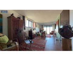 INMOBILIARIA ARBETETA VENDE EXCLUSIVO CHALET EN PRESTIGIOSA URBANIZACIÓN PRIVADA, EL CLAVÍN