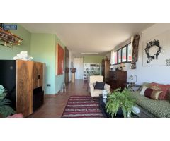 INMOBILIARIA ARBETETA VENDE EXCLUSIVO CHALET EN PRESTIGIOSA URBANIZACIÓN PRIVADA, EL CLAVÍN