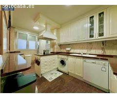 INMOBILIARIA ARBETETA VENDE PISO DE CUATRO DORMITORIOS EN ZONA AVDA. DE CASTILLA