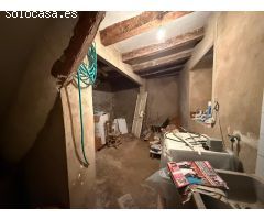 Se vende terreno y casa en pleno centro del casco histórico en Sigüenza, Guadalajara.