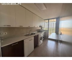 INMOBILIARIA ARBETETA ALQUILA PISO DE 3 DORMITORIOS EN ZONA ROTONDA DE LAS PROVINCIAS GUADALAJARA