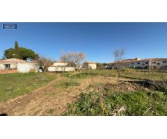 INMOBILIARIA ARBETETA VENDE DOS VIVIENDAS CON GRAN PARCELA EN HUMANES DE MOHERNANDO, GUADALAJARA