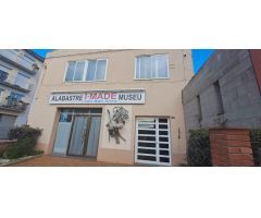 ¡Increíble Oportunidad de Inversión o Vivienda Exclusiva en Sarral! Vivienda, Negocio e Historia.